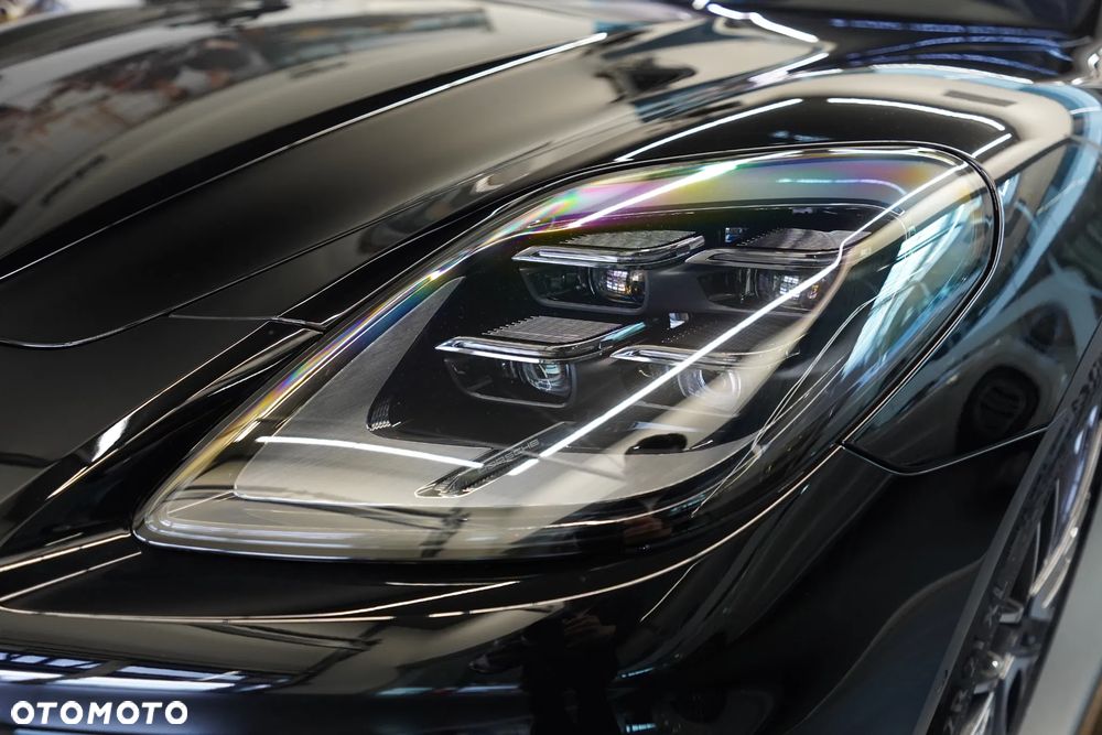 Porsche Panamera - 31