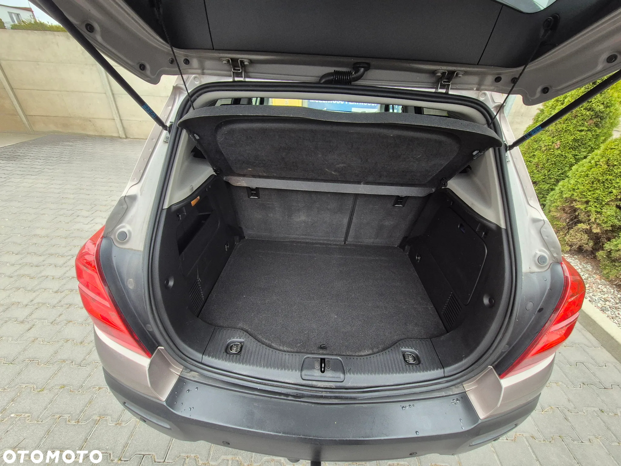 Chevrolet Trax 1.6 LT - 26