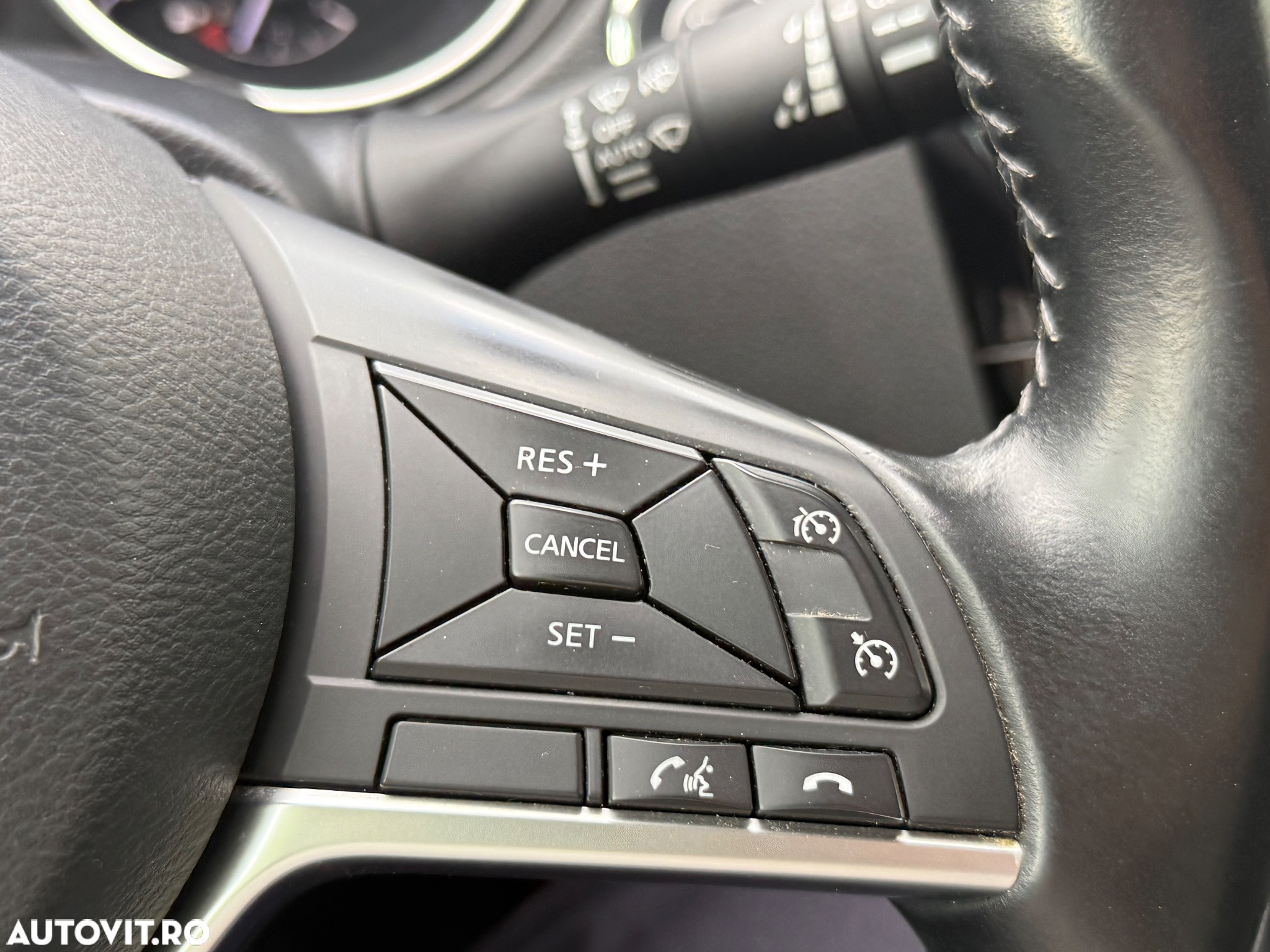 Nissan Qashqai 1.5 DCI Start/Stop Tekna - 34