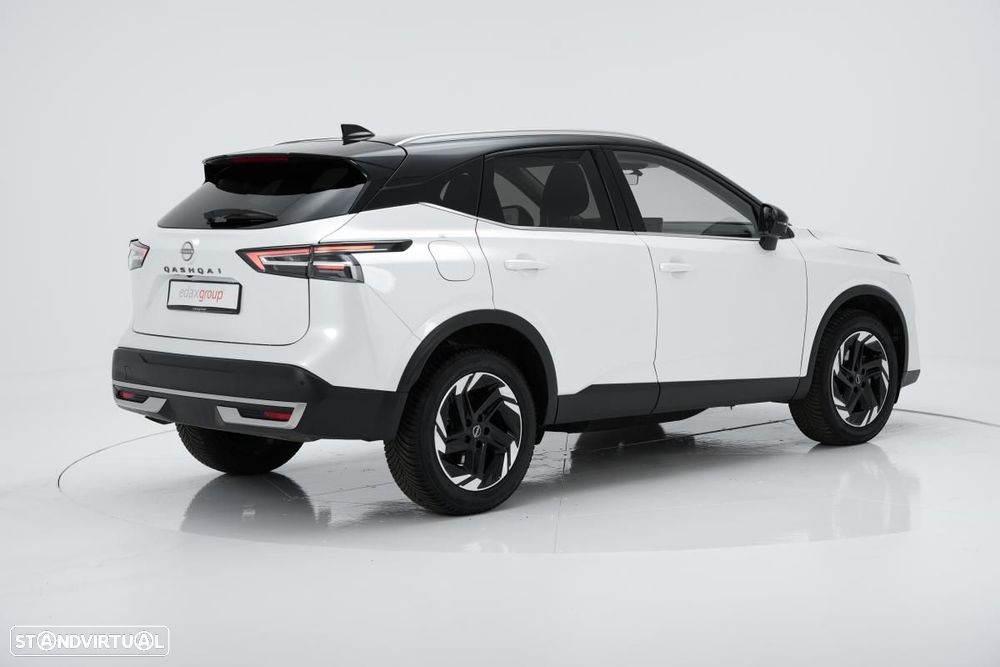 Nissan Qashqai 1.3 DIG-T N-Connecta Xtronic - 4