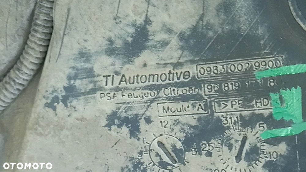 Citroen C5 III X7 1.6 2.0 HDI zbiornik zbiorniczek płynu FAP DPF - 2