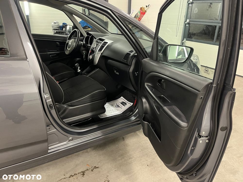 Kia Venga 1.4 CRDi 90 Attract - 18