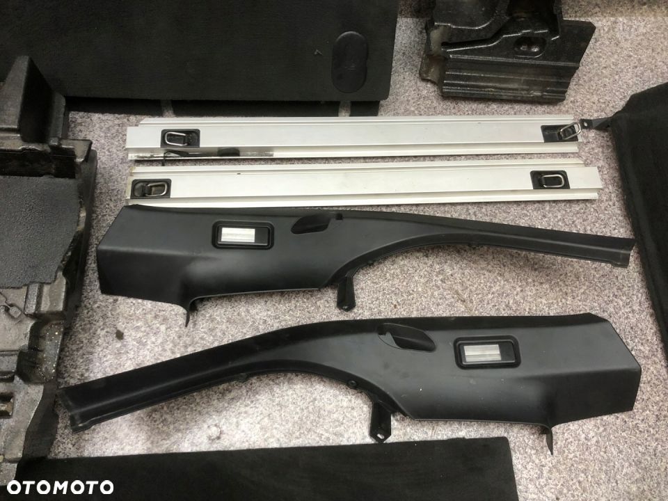 E83 X3 wnetrze boczki tapicerka podloga bagaznika - 5