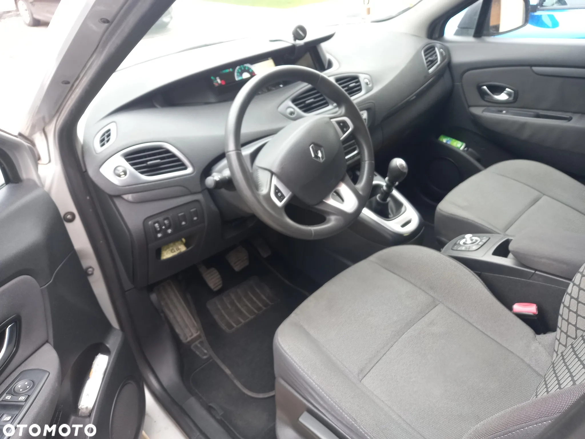 Renault Scenic 1.6 dCi Energy Privilege S&S - 7