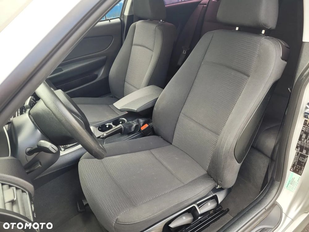 BMW Seria 1 - 19