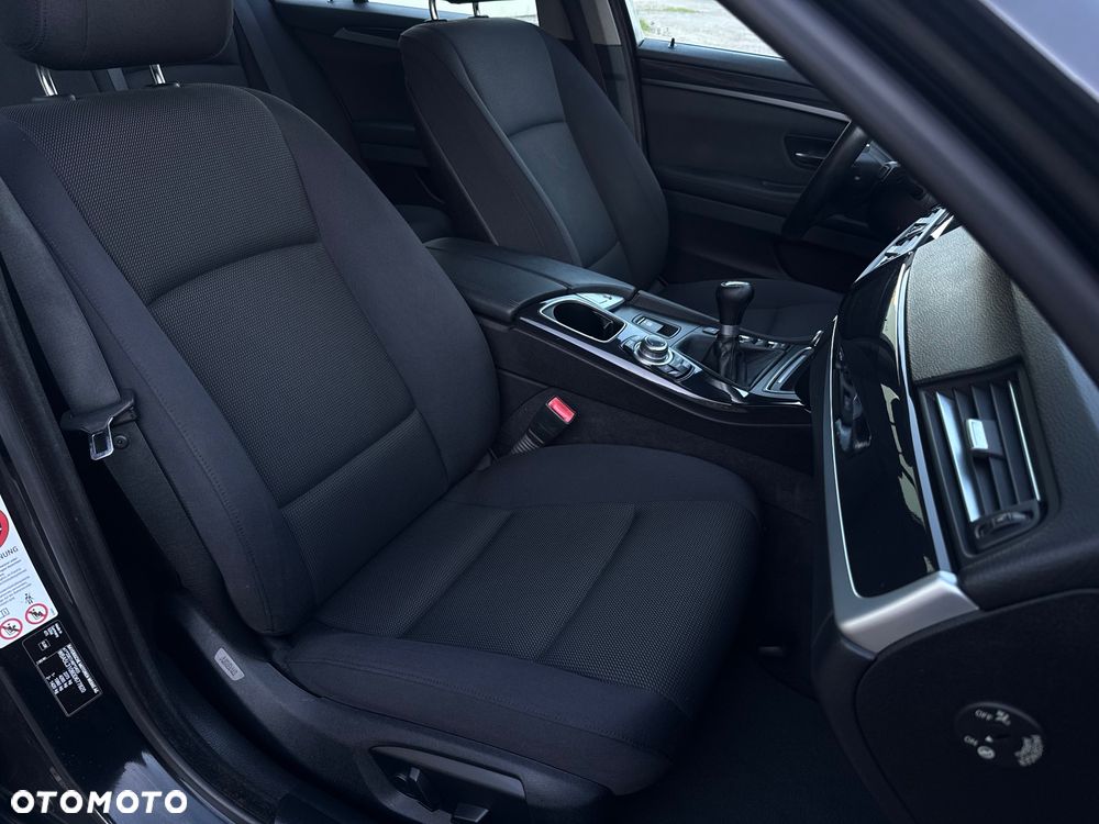 BMW Seria 5 520d - 8