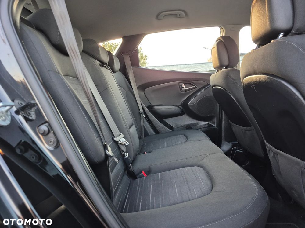 Hyundai ix35 1.6 2WD Fifa World Cup Edition - 12