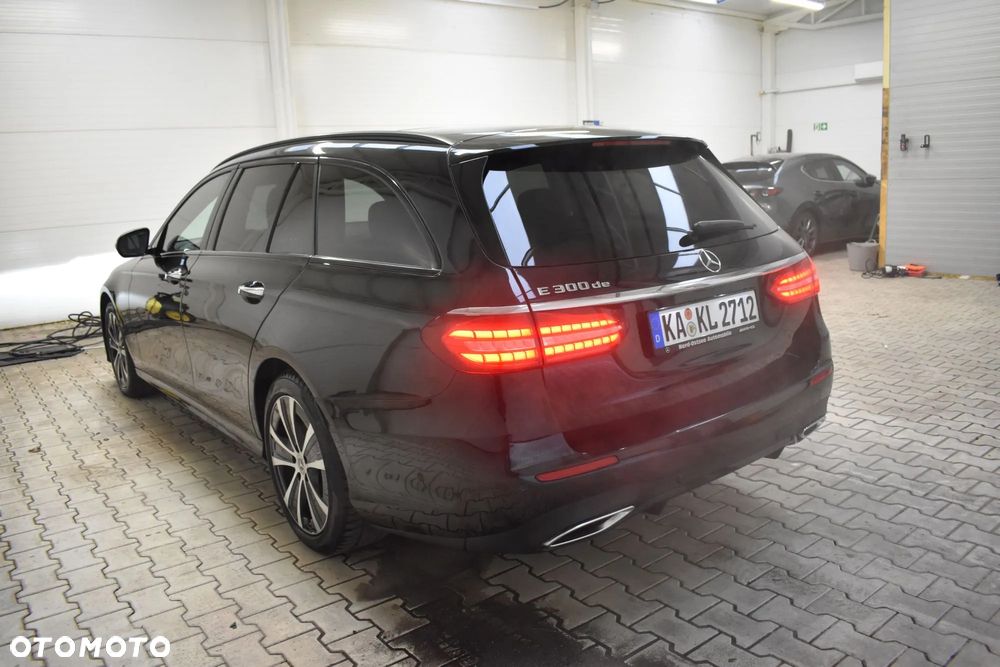 Mercedes-Benz Klasa E 300 de 9G-TRONIC AMG Line - 14