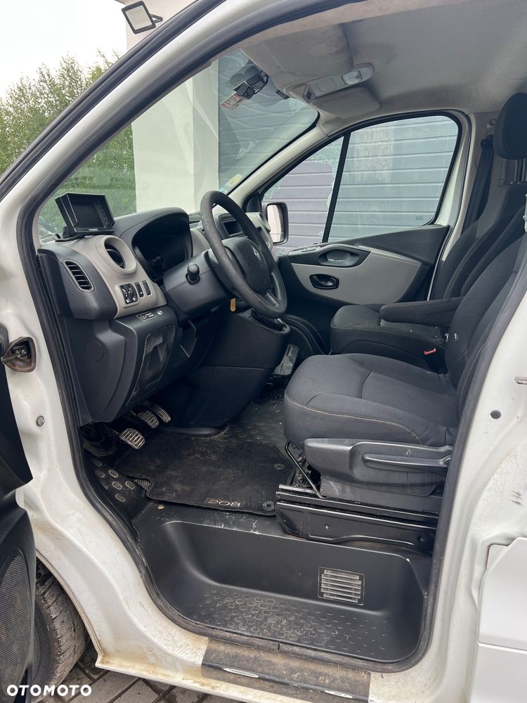 Renault Trafic - 8