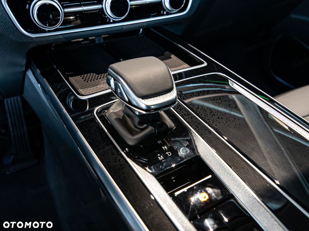 Hongqi HS5 2.0T Executive AWD - 7