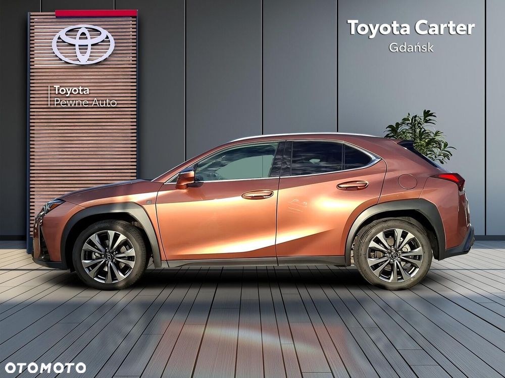 Lexus UX