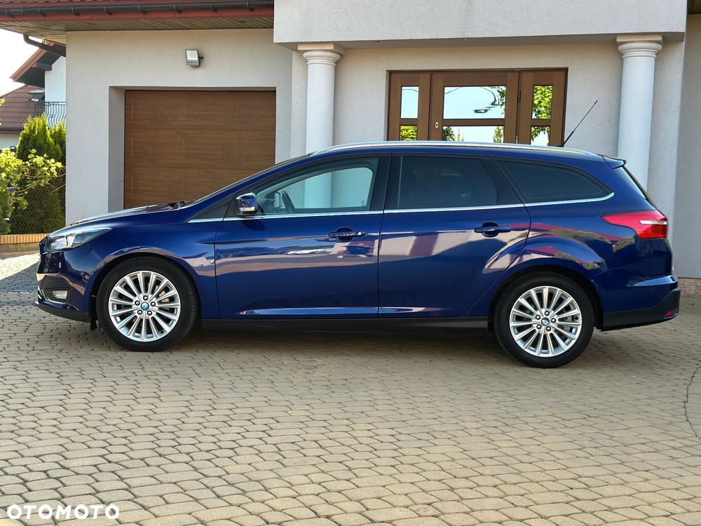 Ford Focus SW 1.5 EcoBoost S&S Sport - 9