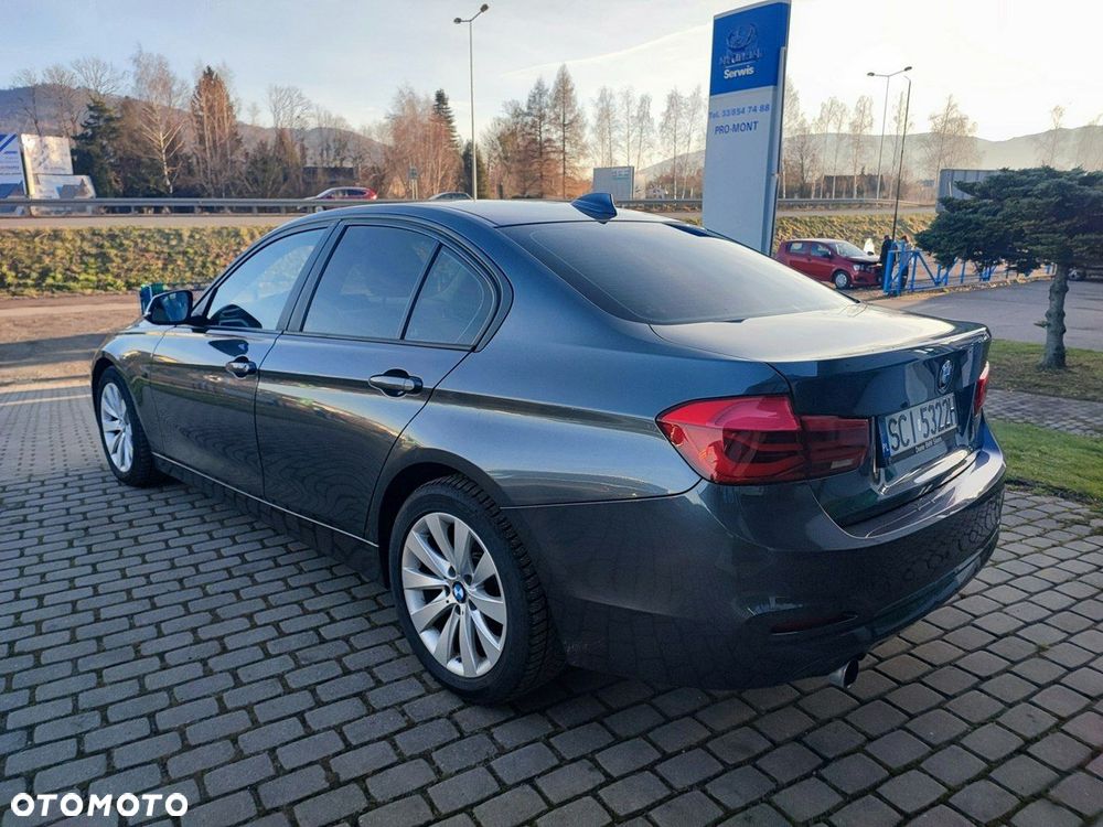 BMW Seria 3 318i - 6
