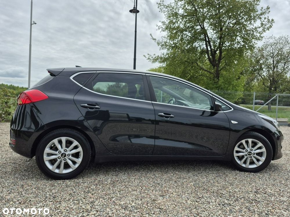 Kia Ceed - 14
