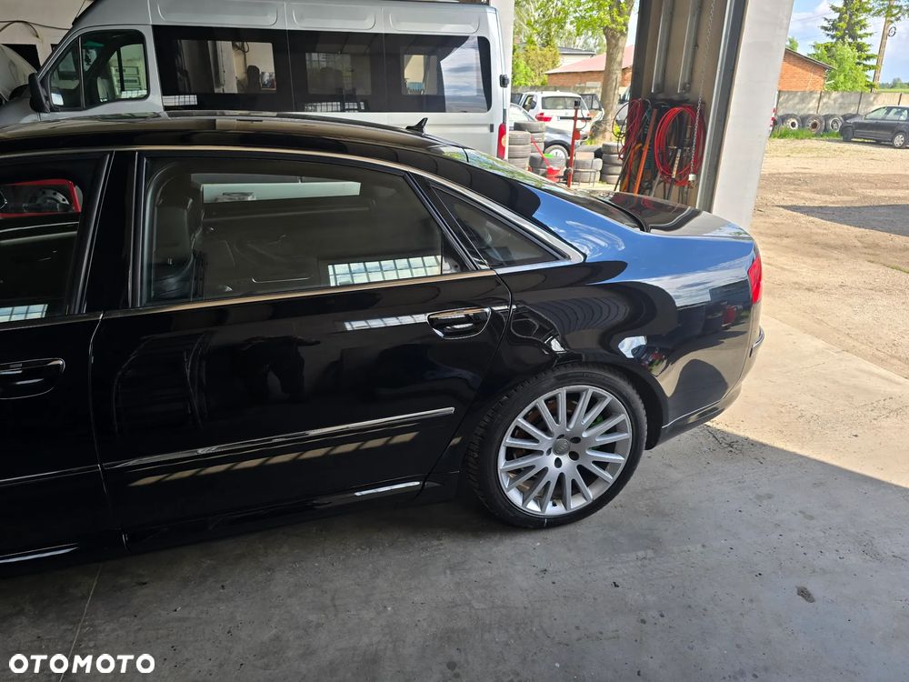 Audi A8 W12 quattro Langversion - 10