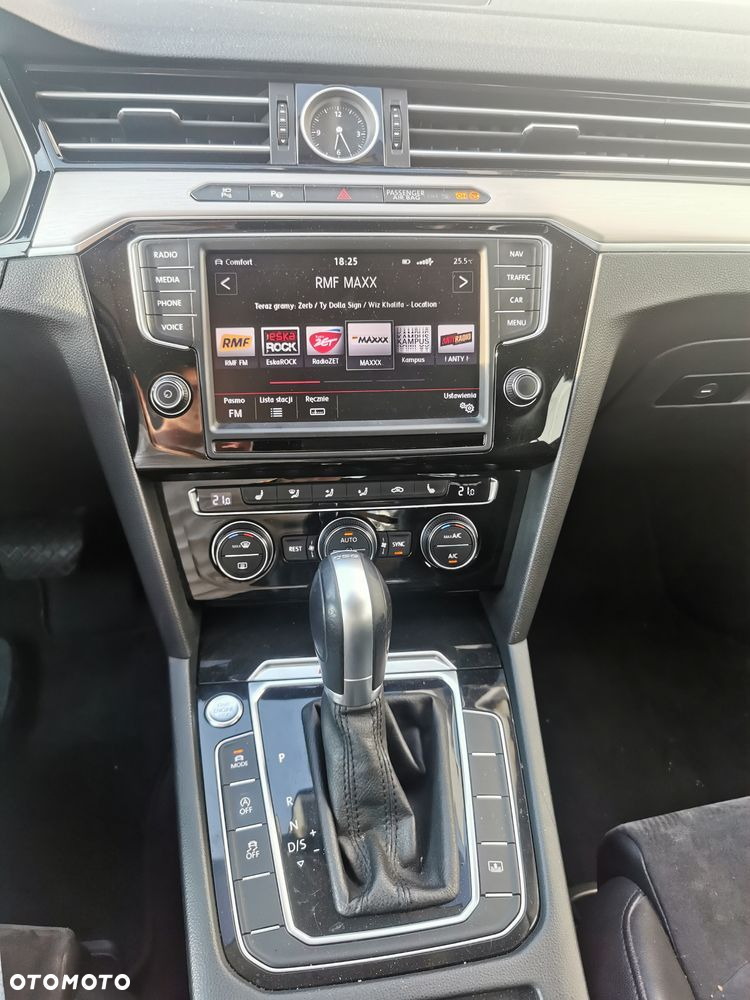 Volkswagen Passat 2.0 TDI Bi-Turbo BMT 4Mot Highline DSG - 13