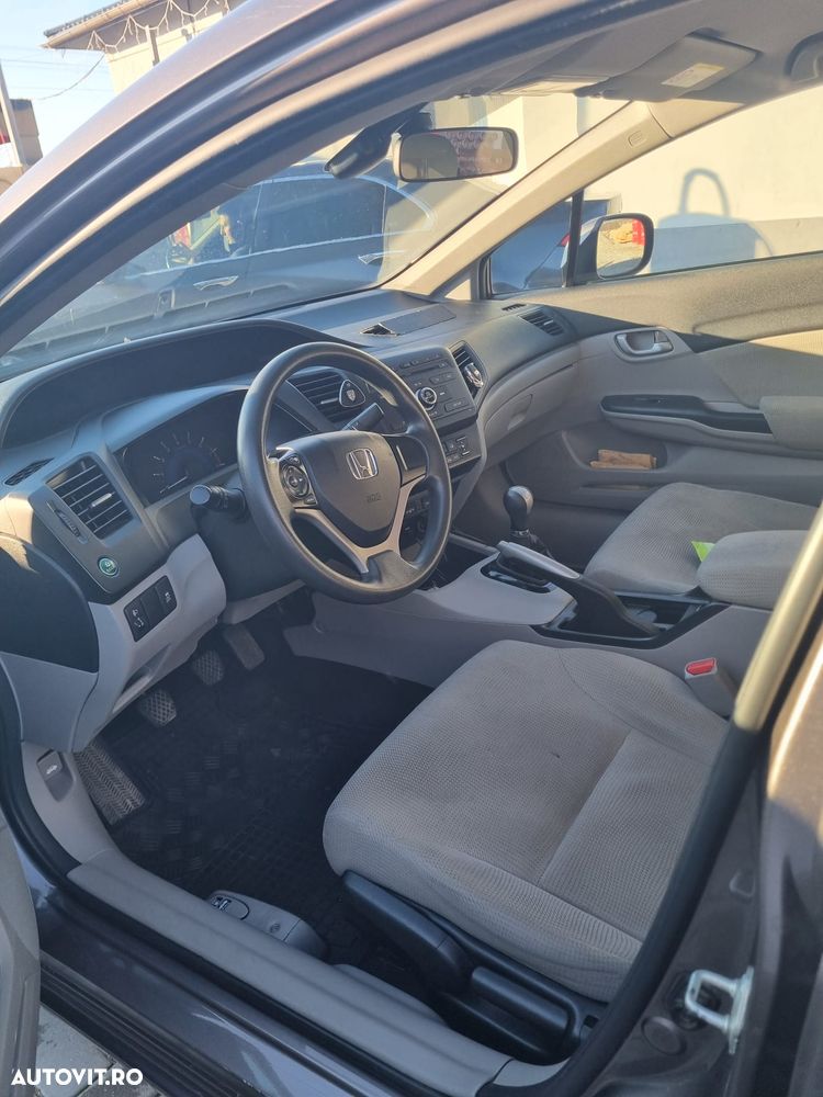Honda Civic 1.8 MT LS - 6