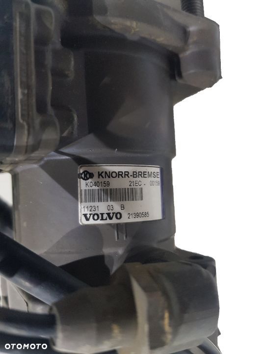 ZAWÓR HAMULCOWY GŁOWNY VOLVO FH 13 FM K040159 21390585 - 4