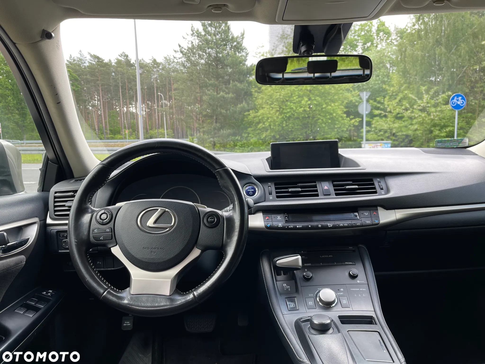 Lexus CT 200h Black - 17