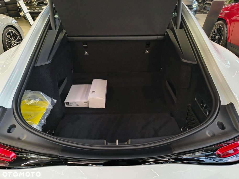 Mercedes-Benz AMG GT - 8