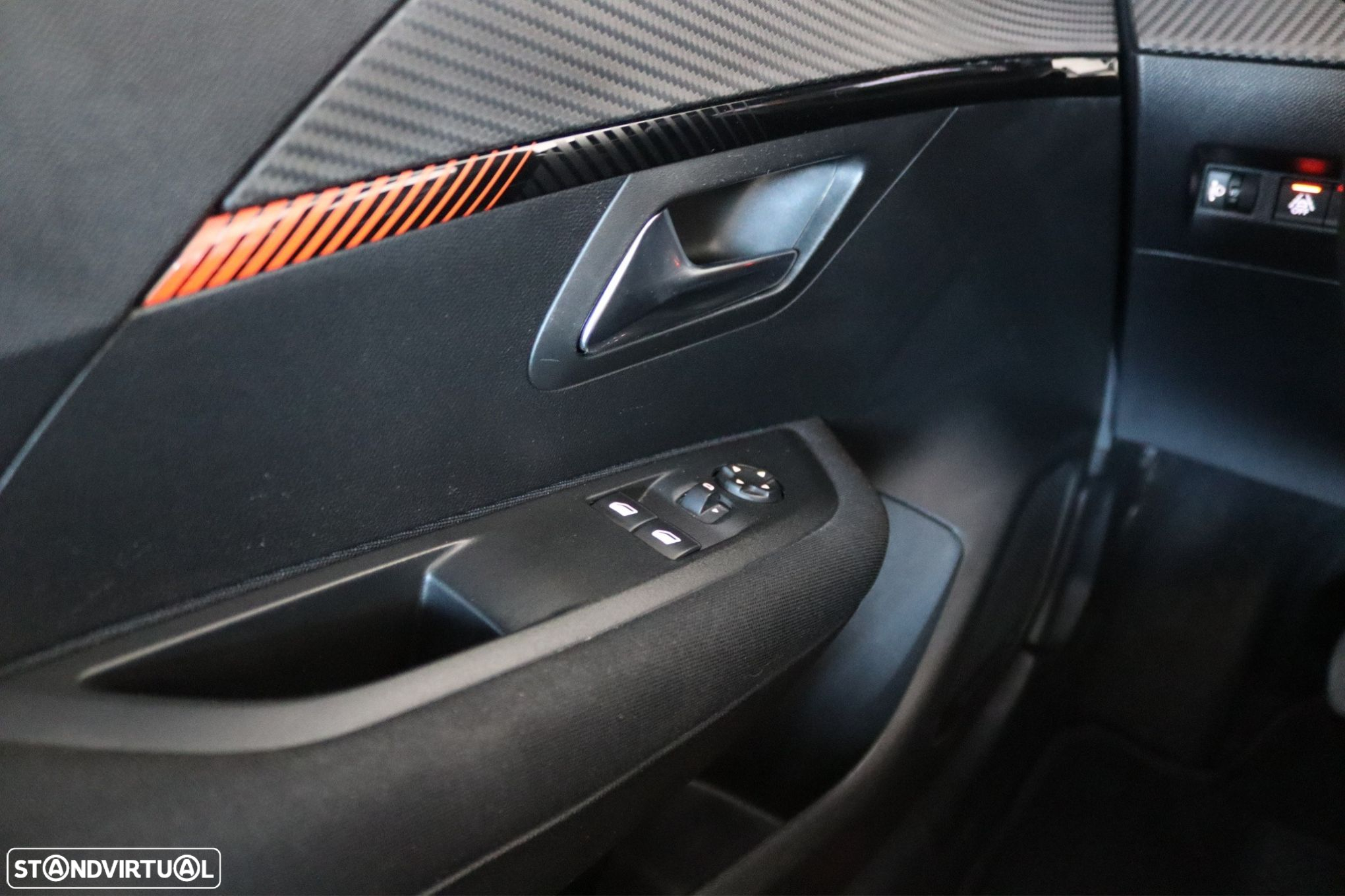 Peugeot 208 1.2 PureTech Active Pack - 9