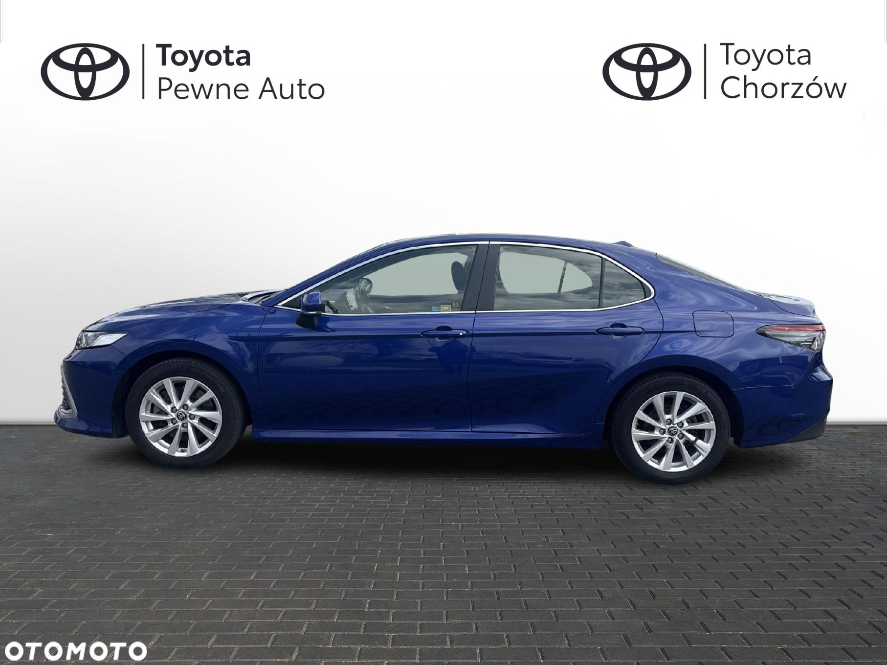 Toyota Camry 2.5 Hybrid Comfort CVT - 2