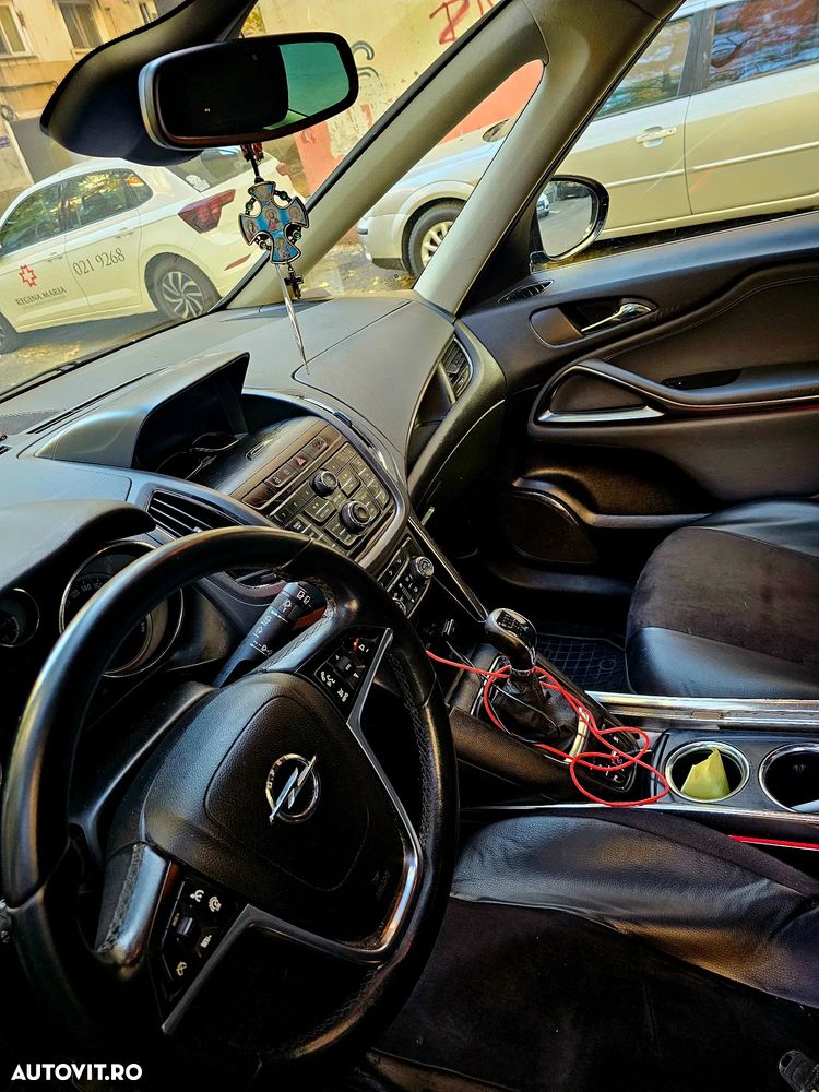 Opel Zafira Tourer 1.6 CDTI ECOFLEX Start/Stop Business Innovation - 3