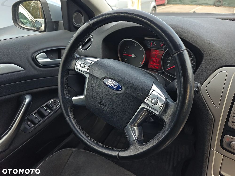 Ford Mondeo - 8