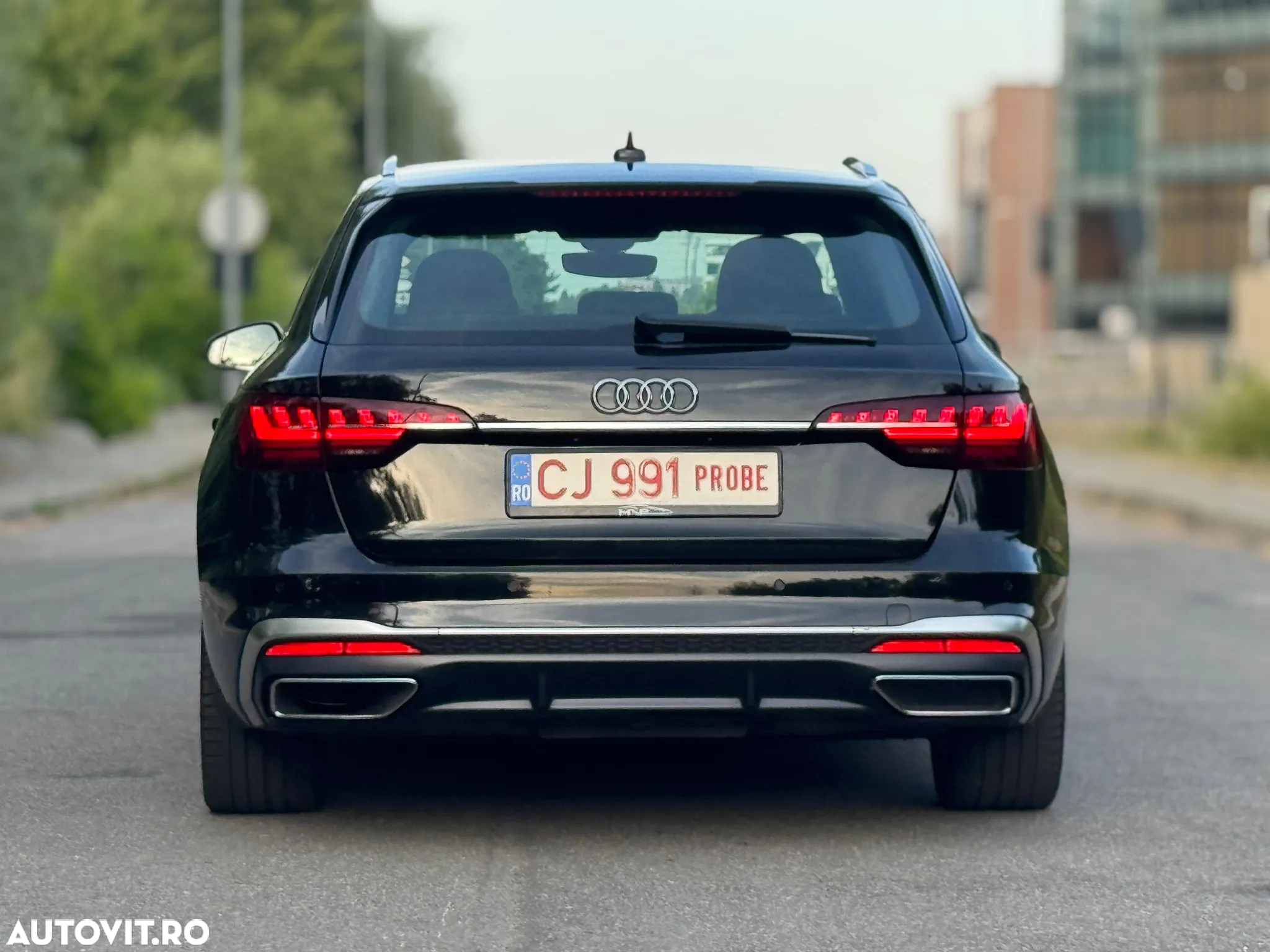 Audi A4 Avant 35 TDI S tronic S line - 12