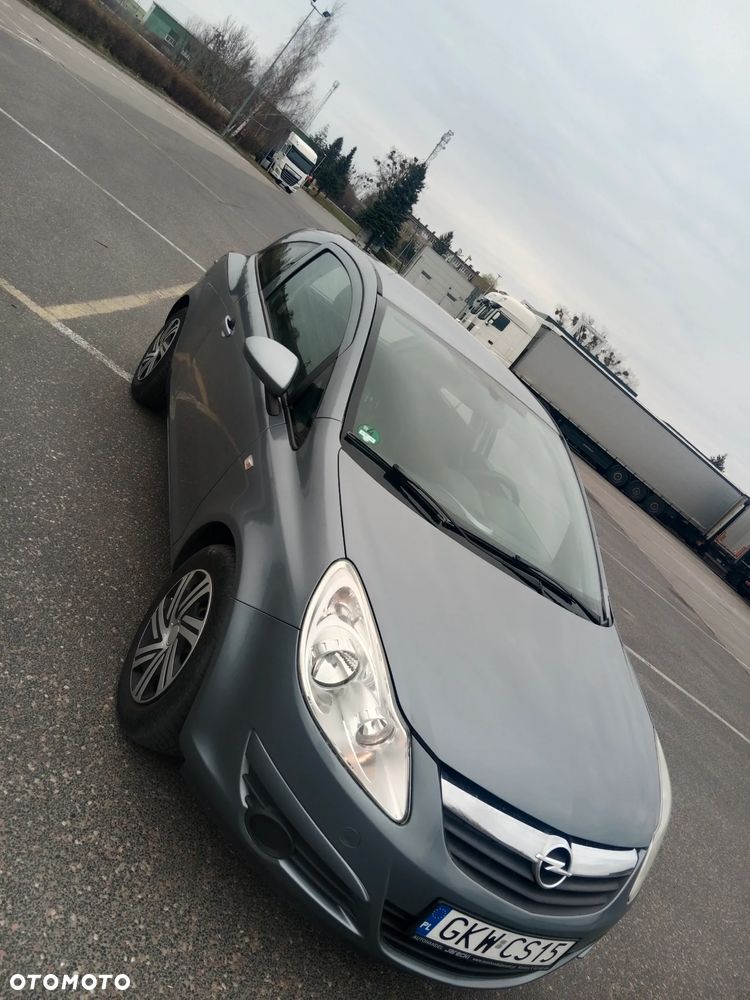 Opel Corsa 1.4 16V Color Edition - 1