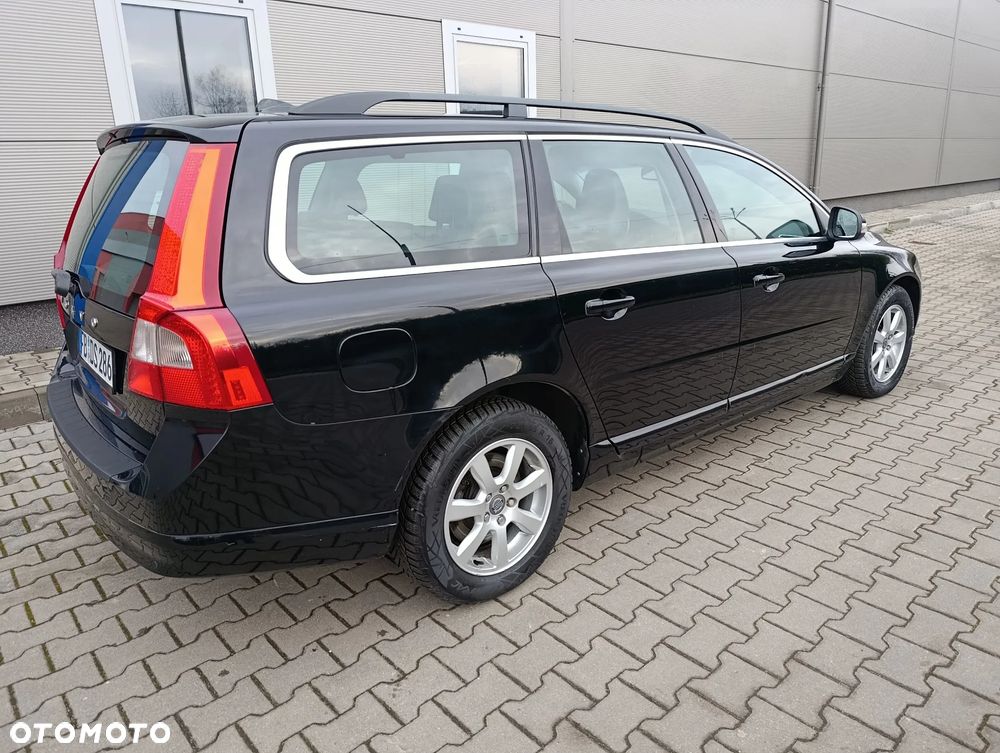 Volvo V70 2.5T Momentum - 25
