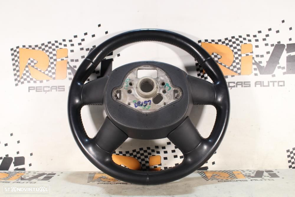 Volante Audi A4 (8K2, B8)  Volante Audi A3 8V / A4 B8 / Q3 8U / Q5 8R - 8