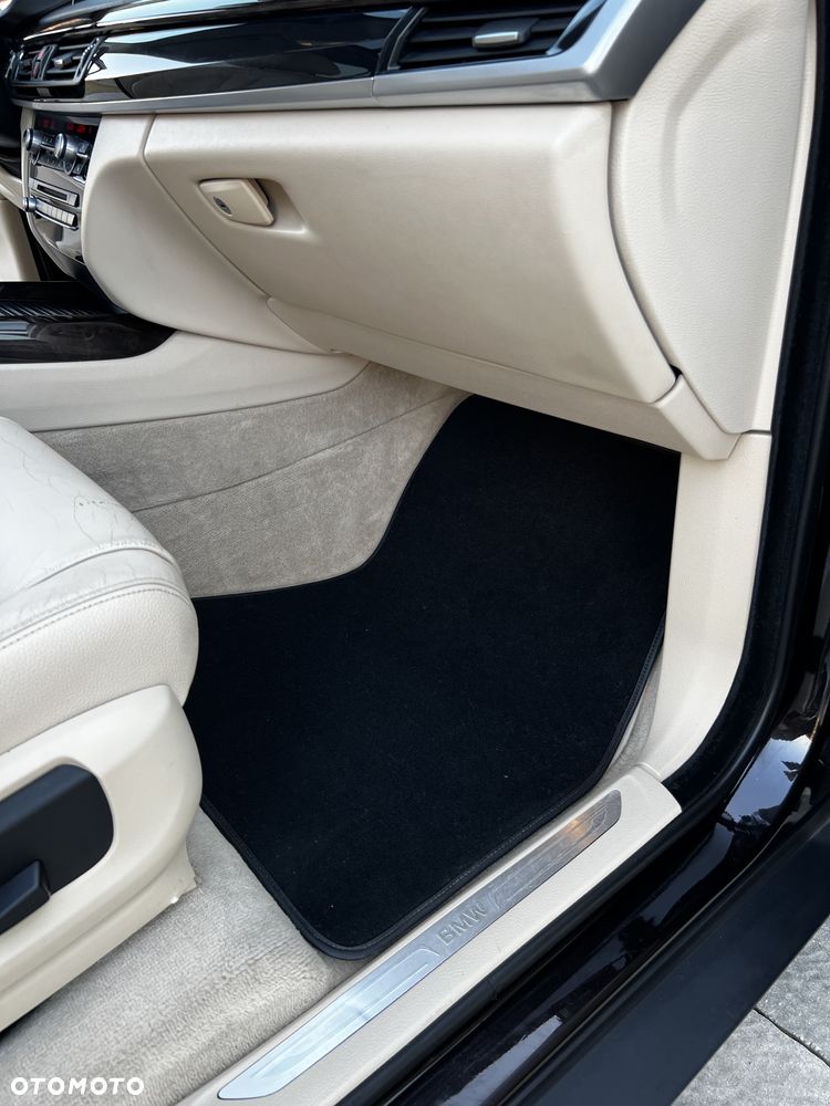 BMW X5 ver-xdrive25d - 13