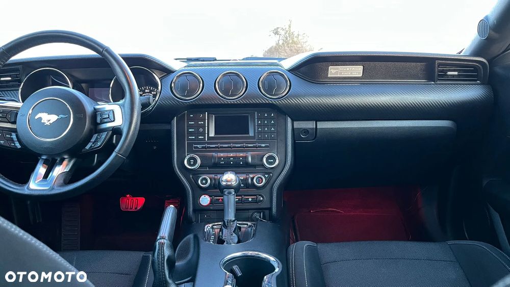 Ford Mustang 3.7 V6 - 11