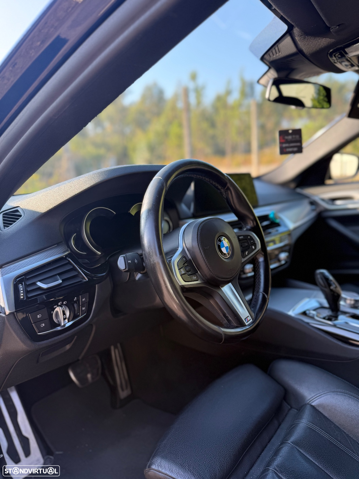 BMW 520 d Pack M - 12