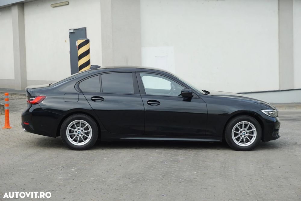 BMW Seria 3 318d Aut. Luxury Line - 4