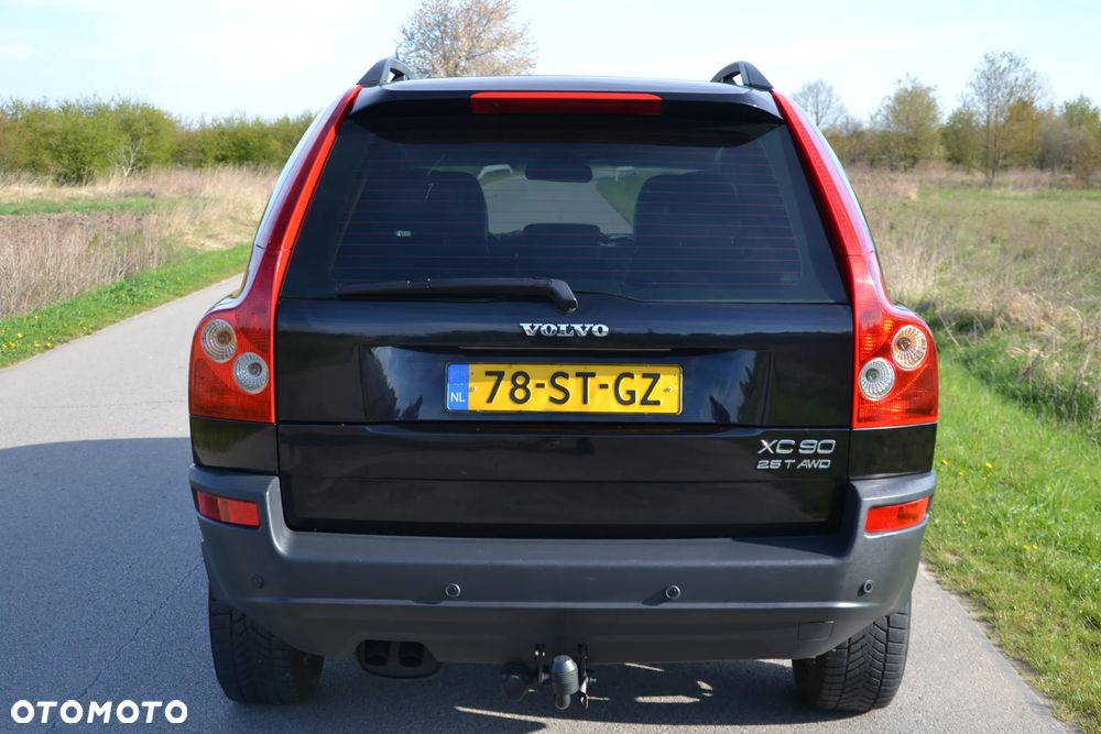 Volvo XC 90 2.5T Momentum - 21