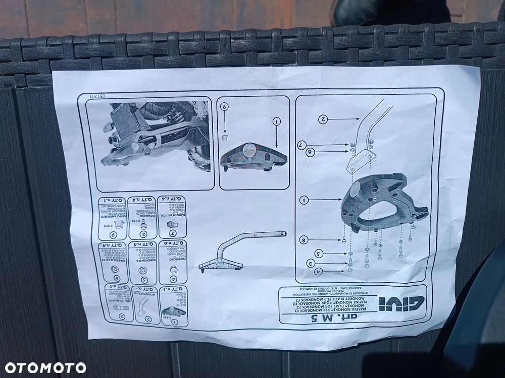 Płyta GIVI M5 pod kufer centralny MONOKEY - 5
