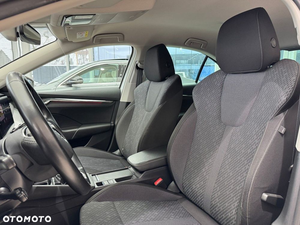 Skoda Octavia 1.5 TSI ACT Style - 10