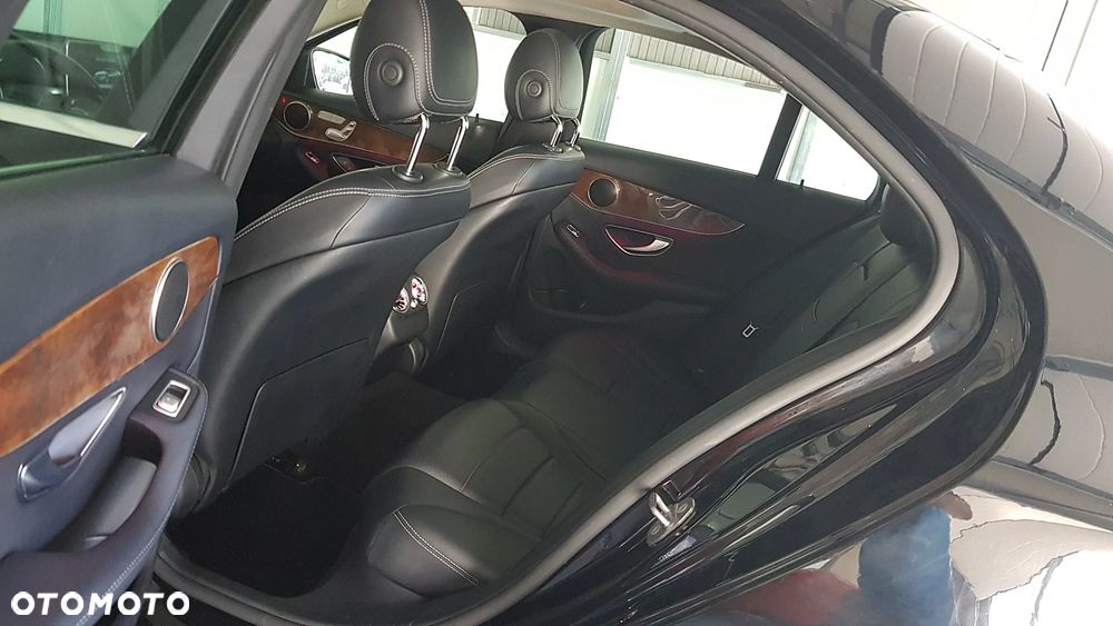 Mercedes-Benz Klasa C 300 7G-TRONIC Avantgarde - 13