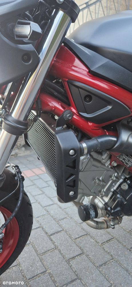 Suzuki SV - 18