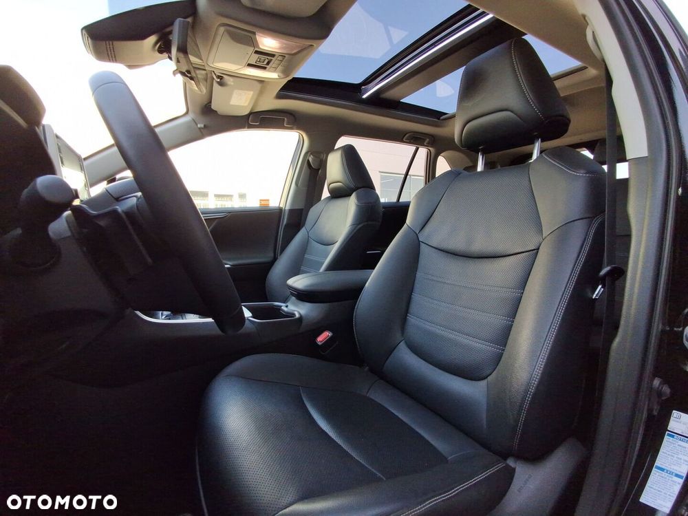 Toyota RAV4 - 18