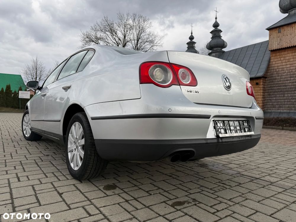 Volkswagen Passat 2.0 TDI DPF Individual - 5