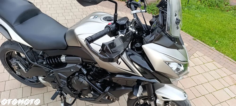 Kawasaki Versys 650 - 17