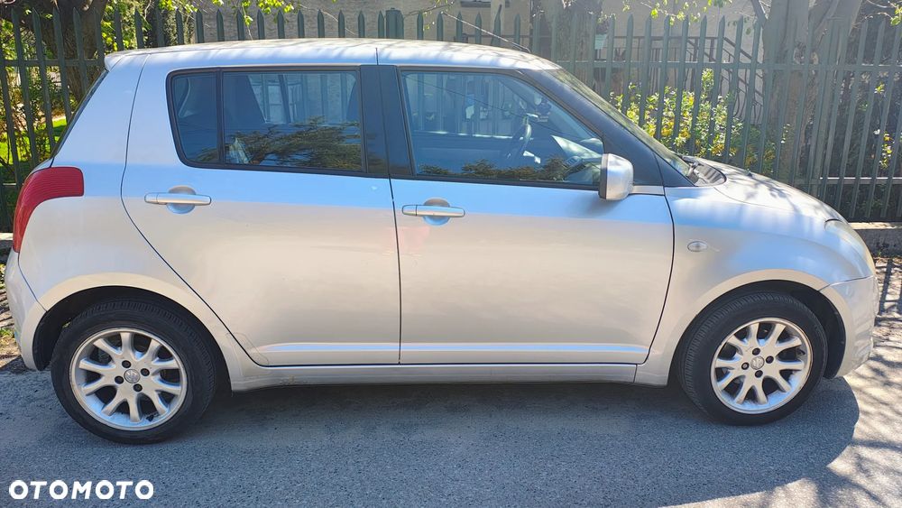 Suzuki Swift 1.3 Limited 25 - 10