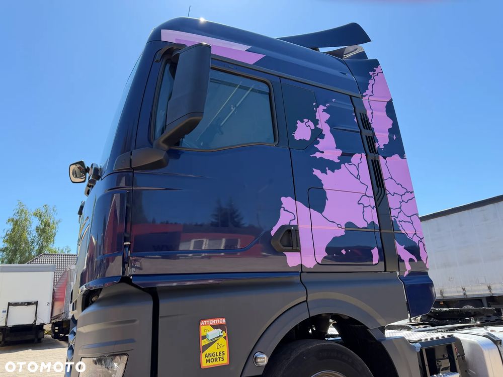 MAN TGX 18.430 MEGA / RETARDER / 3 SZTUKI / BIAŁY KOLOR OKLEJONY FOLIĄ / 1 WŁAŚCICIEL / SALON POLSKA / LOW DECK / KLIMA POSTOJOWA / MAŁE PRZEBIEGI TYLKO 360-420 TYS. KM / 2022 ROK PRODUKCJI !! - 9