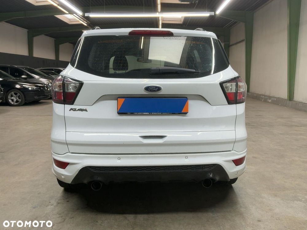 Ford Kuga 2.0 TDCi 2x4 ST-Line - 7