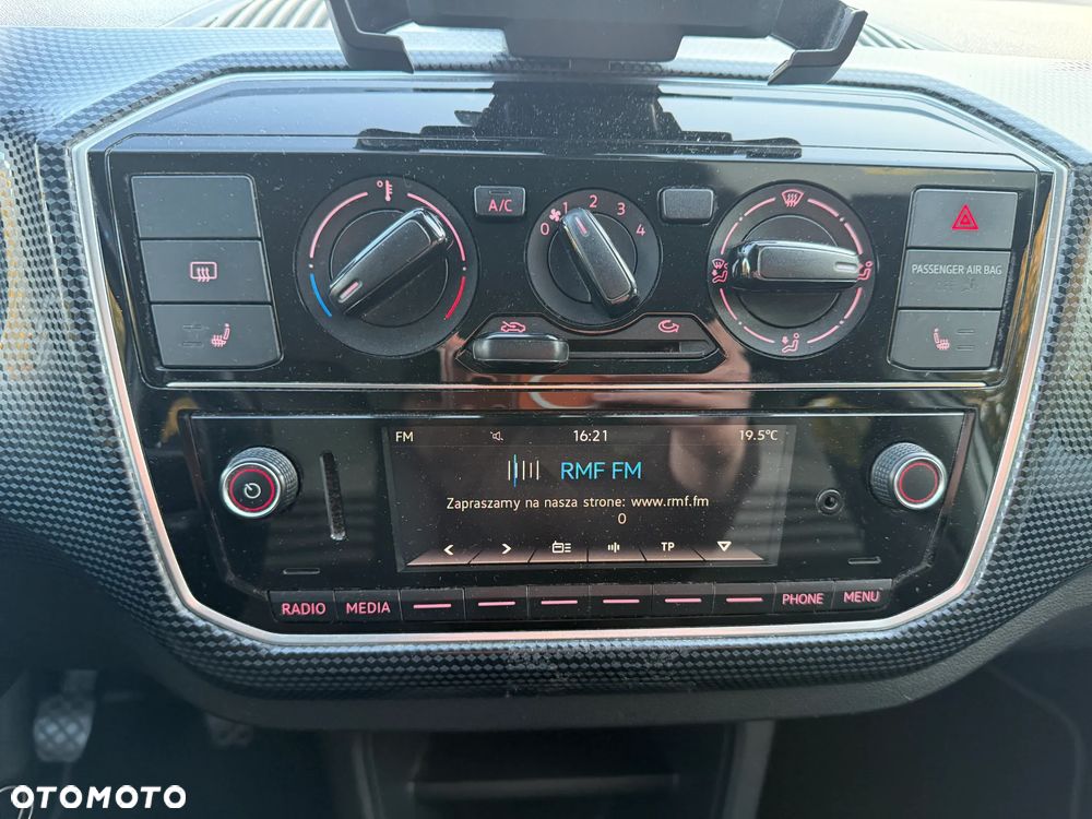 Volkswagen up! 1.0 move - 19