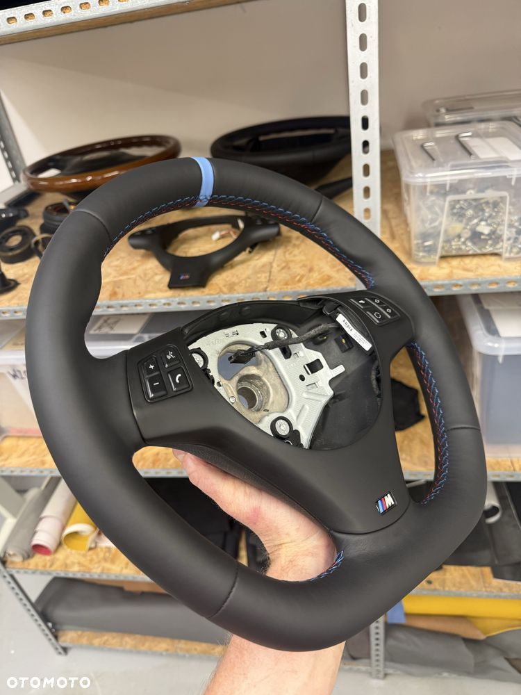 Kierownica mperformance bmw e90 e92 m3 plaski dol niebieski pasek - 7