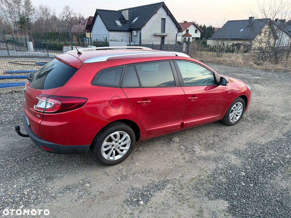 Renault Megane ENERGY TCe 115 Start & Stop Bose Edition - 9